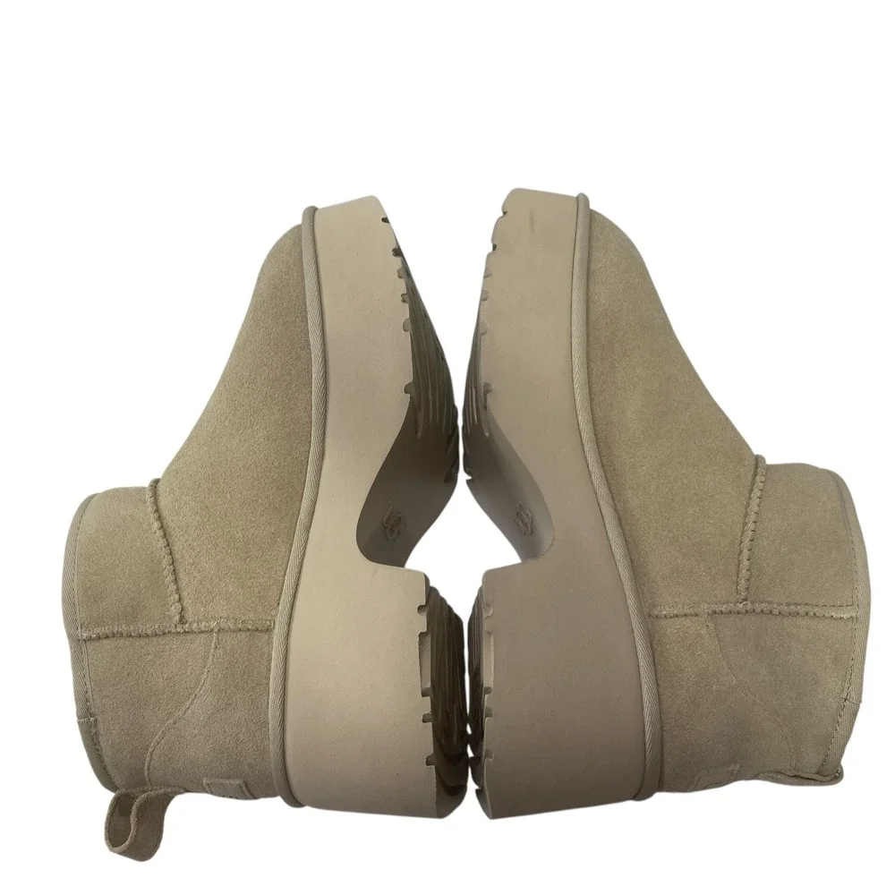 NWOB UGG‎ Women's Platform Boots 10 Tan Suede Shearling Ankle Rockabilly Grunge
